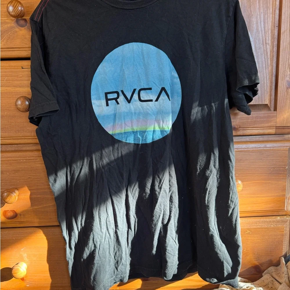 RVCA Black and Blue Graphic Tee - Picture 1 of 2